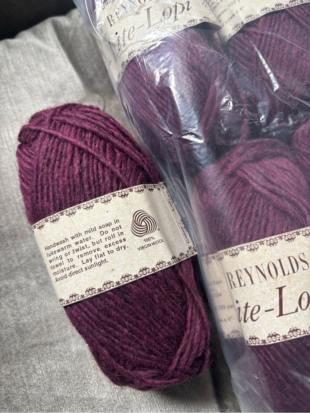 Reynolds Lite-Lopi Yarn lot in Deep Plum - Picture 3 of 5